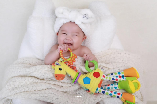 东明宝宝先拉肚子后发烧 东明宝宝先拉肚子后发烧